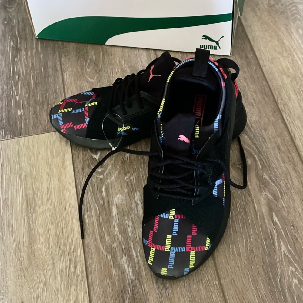 Black Puma sneakers 👟🖤 Brand New! US Size 6Y, EUR 38